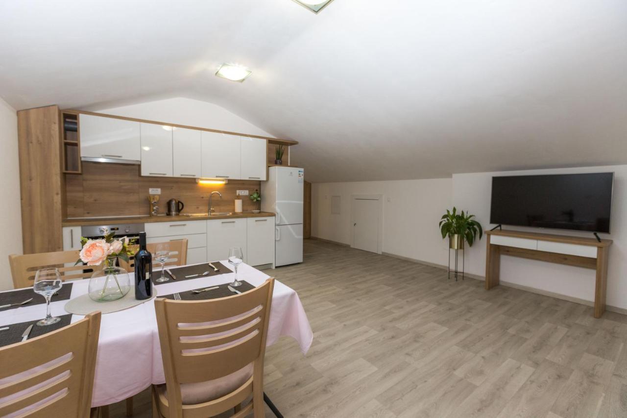 Apartamento Paulo Starigrad Paklenica